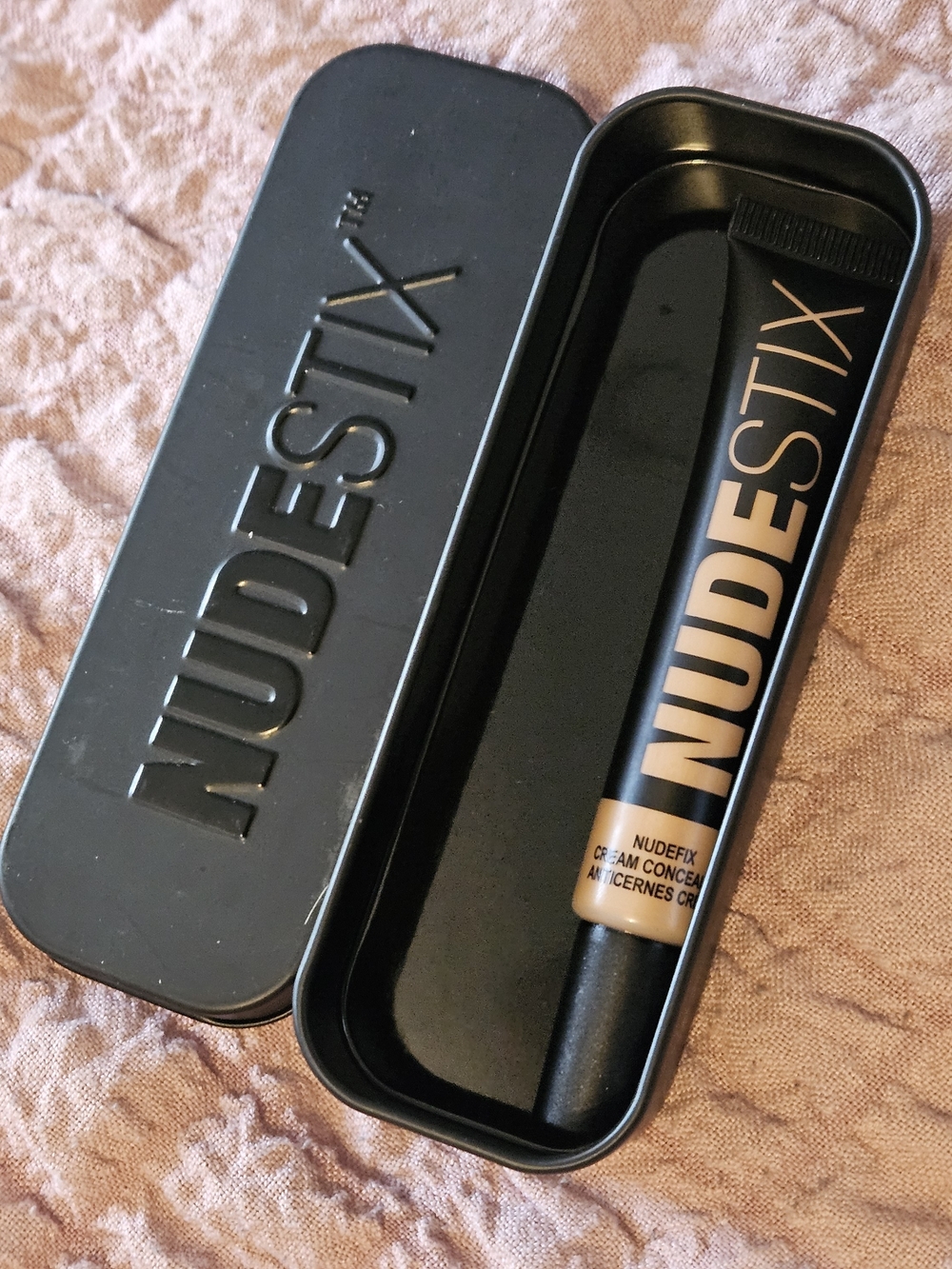NUDESTIX NudeFix Cream Concealer